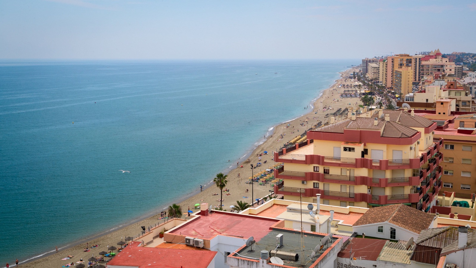 Vista panorámica del paseo marítimo de Fuengirola